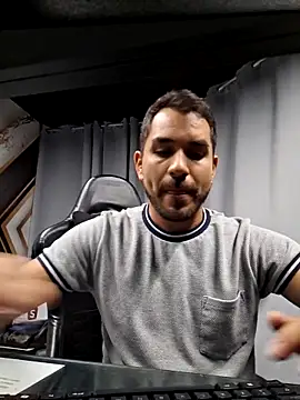 Snapshot of noa_desire chatting on February 27, 10:21 pm noa desire online show from February 27, 10:21 pm