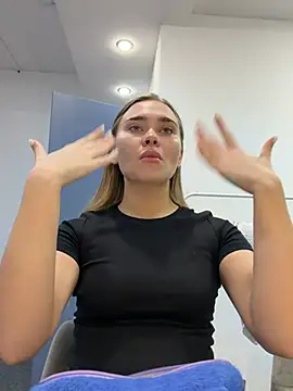 MonicaWestt online show from April 10, 6:51 am