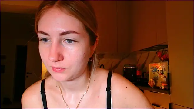 BluueSilk online show from February 7, 6:28 am