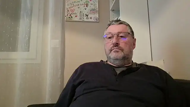 doudou310 online show from February 23, 5:05 am