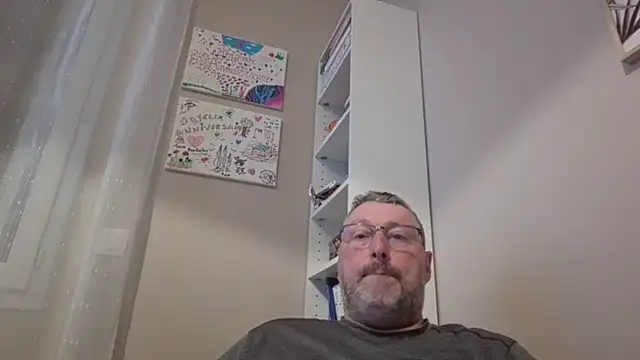 doudou310 online show from March 9, 4:49 am