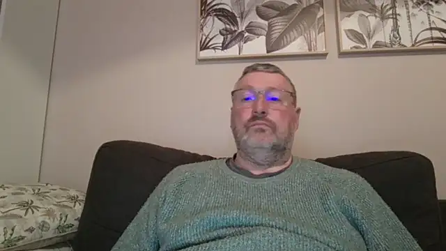 doudou310 online show from March 16, 5:44 am