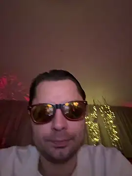 hottogetherNL online show from February 26, 8:30 pm