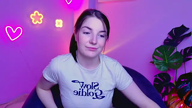 AliceChanel online show from April 14, 3:01 am