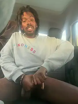 Snapshot of makemestayhard chatting on February 12, 2:45 pm makemestayhard online show from February 12, 2:45 pm