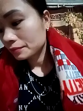 Snapshot of l_kiss chatting on February 2, 1:26 am l kiss online show from February 2, 1:26 am