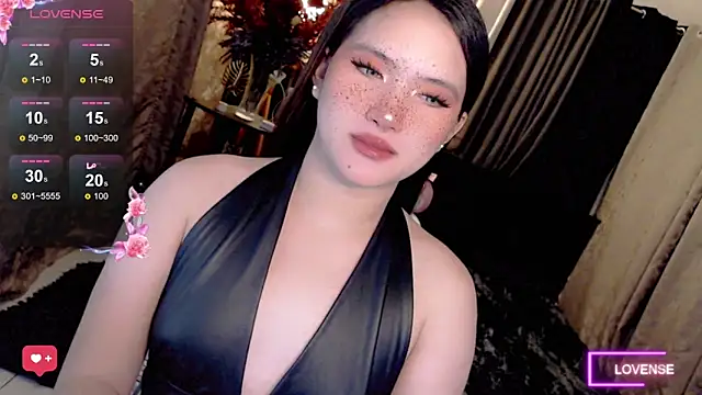 Snapshot of IsabellaXoXo69 chatting on June 19, 11:19 pm IsabellaXoXo69 online show from June 19, 11:19 pm