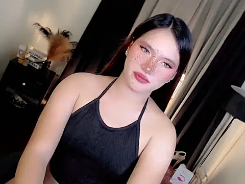 Snapshot of IsabellaXoXo69 chatting on July 17, 12:06 am IsabellaXoXo69 online show from July 17, 12:06 am