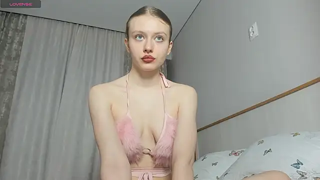 Snapshot of muse_mi chatting on February 16, 2:02 pm muse mi online show from February 16, 2:02 pm