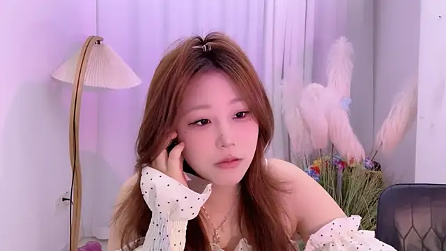 SM JIAJIA ZL online show from April 8, 8:20 pm