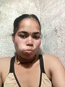 Sunali Bendre online show from March 29, 2:39 pm