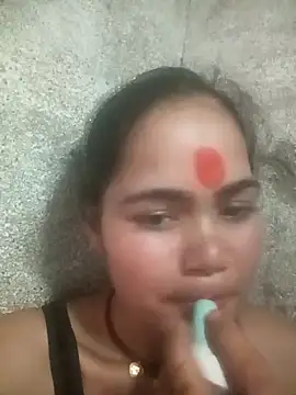 Snapshot of Sunali_Bendre chatting on April 24, 12:51 pm Sunali Bendre online show from April 24, 12:51 pm