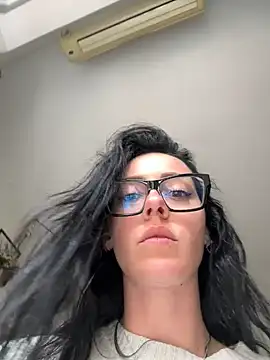 Snapshot of alibi_room chatting on May 4, 2:46 pm alibi room online show from May 4, 2:46 pm