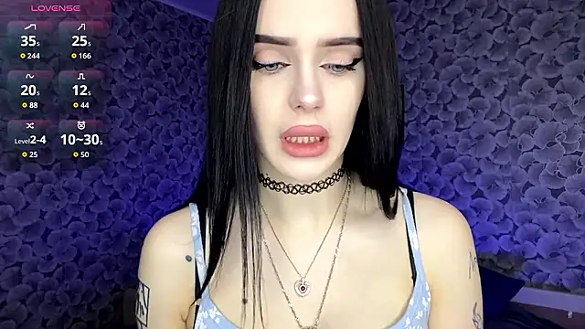 IeshaOsorio online show from March 24, 6:29 am