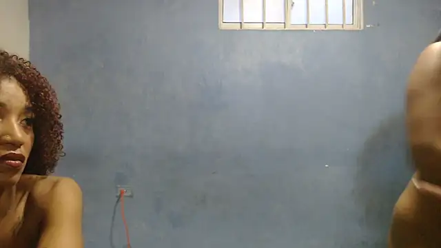 Snapshot of mamacitasxxx chatting on February 4, 7:09 pm mamacitasxxx online show from February 4, 7:09 pm