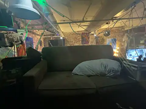 ctguybj online show from June 15, 2:36 am