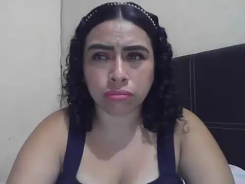 Snapshot of DalilahMx chatting on April 20, 5:26 pm DalilahMx online show from April 20, 5:26 pm