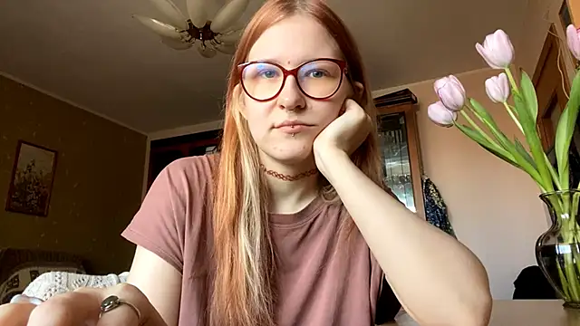 Snapshot of LaureenVielma chatting on March 10, 7:13 am LaureenVielma online show from March 10, 7:13 am