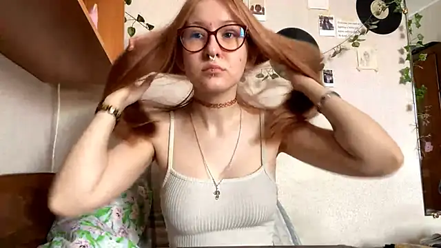 Snapshot of LaureenVielma chatting on March 13, 7:26 am LaureenVielma online show from March 13, 7:26 am