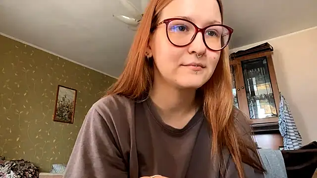 Snapshot of LaureenVielma chatting on April 11, 7:45 am LaureenVielma online show from April 11, 7:45 am