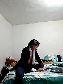 Particular0189 online show from February 5, 6:51 am