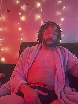 Snapshot of magic_man1085 chatting on February 13, 6:26 pm magic man1085 online show from February 13, 6:26 pm