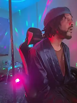 magic man1085 online show from March 15, 2:50 am