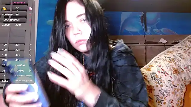 Snapshot of ahungkittykat chatting on April 29, 12:27 am ahungkittykat online show from April 29, 12:27 am