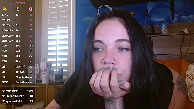 Snapshot of ahungkittykat chatting on May 8, 1:16 pm ahungkittykat online show from May 8, 1:16 pm