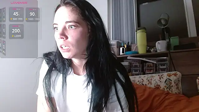 Snapshot of ahungkittykat chatting on June 29, 6:41 am ahungkittykat online show from June 29, 6:41 am