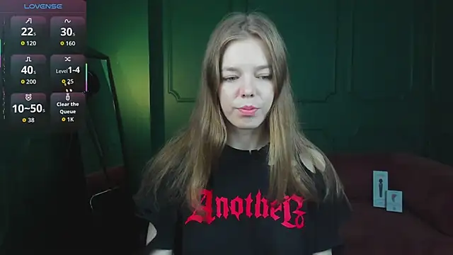  Tina Tayllor  online show from June 4, 9:21 pm
