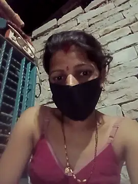 Snapshot of Divya-11431 chatting on February 5, 4:00 pm Divya-11431 online show from February 5, 4:00 pm