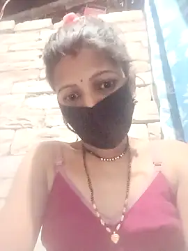 Snapshot of Divya-11431 chatting on February 18, 3:52 pm Divya-11431 online show from February 18, 3:52 pm