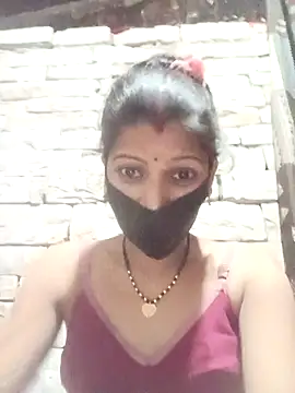 Snapshot of Divya-11431 chatting on March 11, 3:18 pm Divya-11431 online show from March 11, 3:18 pm