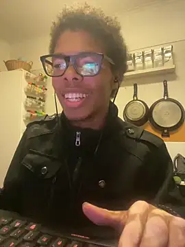 Snapshot of ELPikaPreta chatting on February 13, 3:57 am ELPikaPreta online show from February 13, 3:57 am