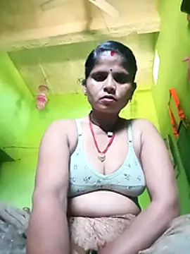 Pari rathore online show from February 16, 7:15 am