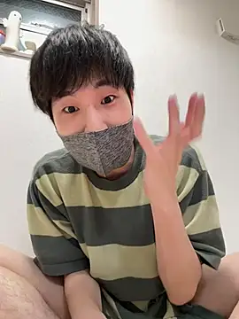 Snapshot of mumin08 chatting on March 3, 2:23 pm mumin08 online show from March 3, 2:23 pm