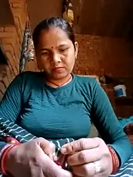 Snapshot of Pooja_sahu chatting on February 18, 7:26 am Pooja sahu online show from February 18, 7:26 am