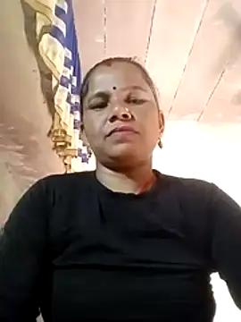 Snapshot of Pooja_sahu chatting on April 22, 10:39 am Pooja sahu online show from April 22, 10:39 am
