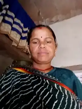 Snapshot of Pooja_sahu chatting on May 1, 9:14 am Pooja sahu online show from May 1, 9:14 am