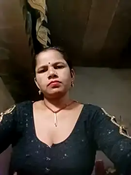 Snapshot of Pooja_sahu chatting on May 3, 6:58 pm Pooja sahu online show from May 3, 6:58 pm