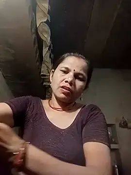 Snapshot of Pooja_sahu chatting on May 17, 5:42 pm Pooja sahu online show from May 17, 5:42 pm