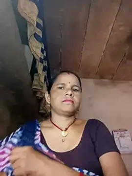 Snapshot of Pooja_sahu chatting on July 14, 8:41 am Pooja sahu online show from July 14, 8:41 am