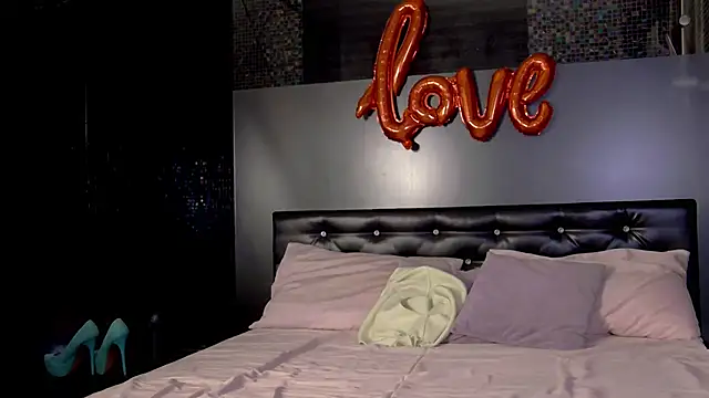 EileenElfie online show from February 27, 3:39 am