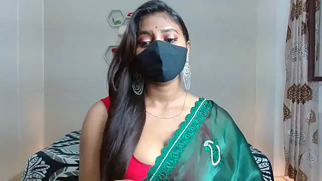 Hotginni4 online show from July 6, 3:36 pm