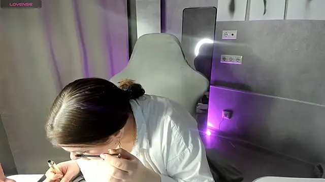 Valery Grand online show from February 21, 1:17 am