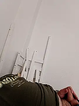 Snapshot of Schaschi_90 chatting on May 11, 12:11 pm Schaschi 90 online show from May 11, 12:11 pm