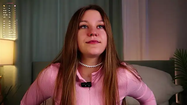 Snapshot of ShantellAngulo chatting on April 8, 1:27 am ShantellAngulo online show from April 8, 1:27 am