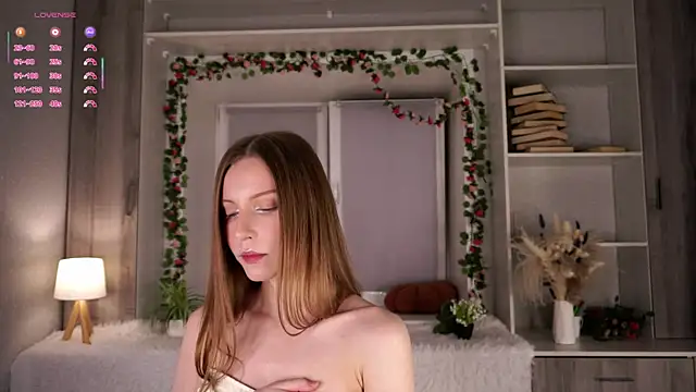 Snapshot of BlondellBolio chatting on March 23, 9:08 pm BlondellBolio online show from March 23, 9:08 pm