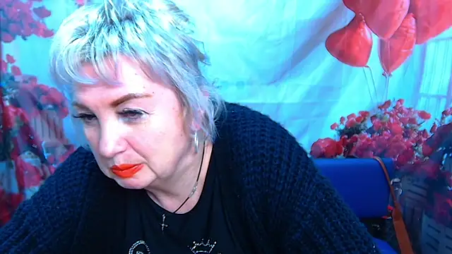 Snapshot of RenataDaster chatting on April 25, 5:10 pm RenataDaster online show from April 25, 5:10 pm